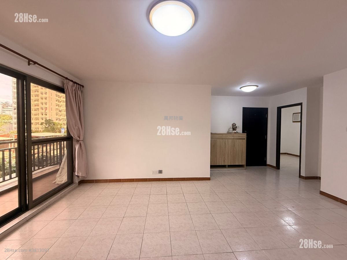Pun Chung Rental 2 Bedrooms , 1 Bathroom 700 ft²