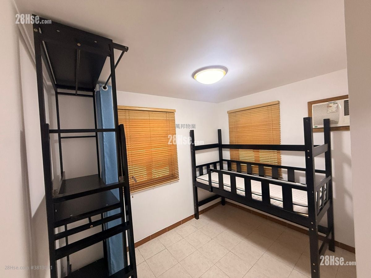Pun Chung Rental 2 Bedrooms , 1 Bathroom 700 ft²