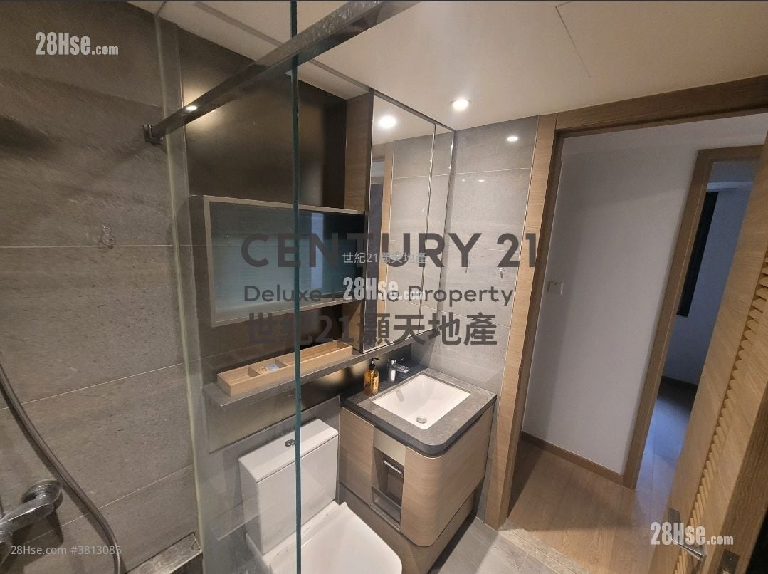 Solaria Rental Studio , 1 Bathroom 455 ft²