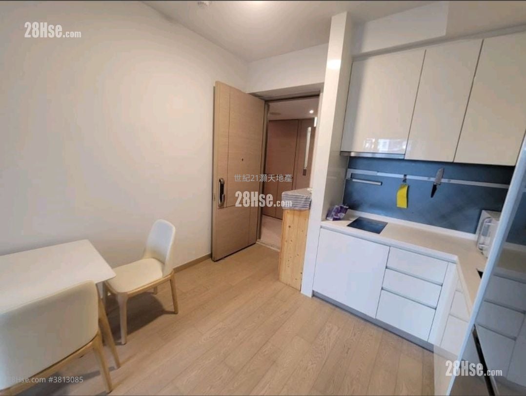 Solaria Rental Studio , 1 Bathroom 455 ft²