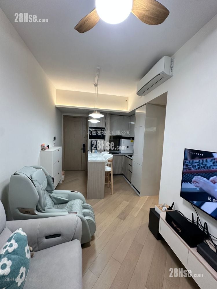 Villa Garda Ii Sell 2 Bedrooms 443 ft²