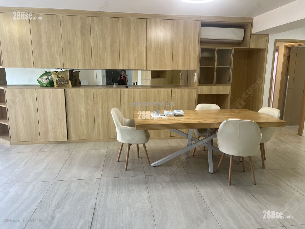 新德園 售盤 4 房 , 2 浴室 1,912 平方呎