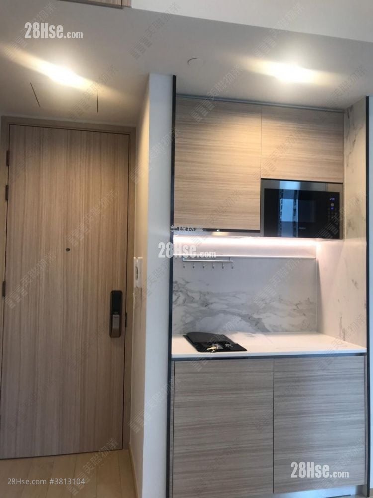 Edition 178 Sell 1 Bathroom 251 ft²