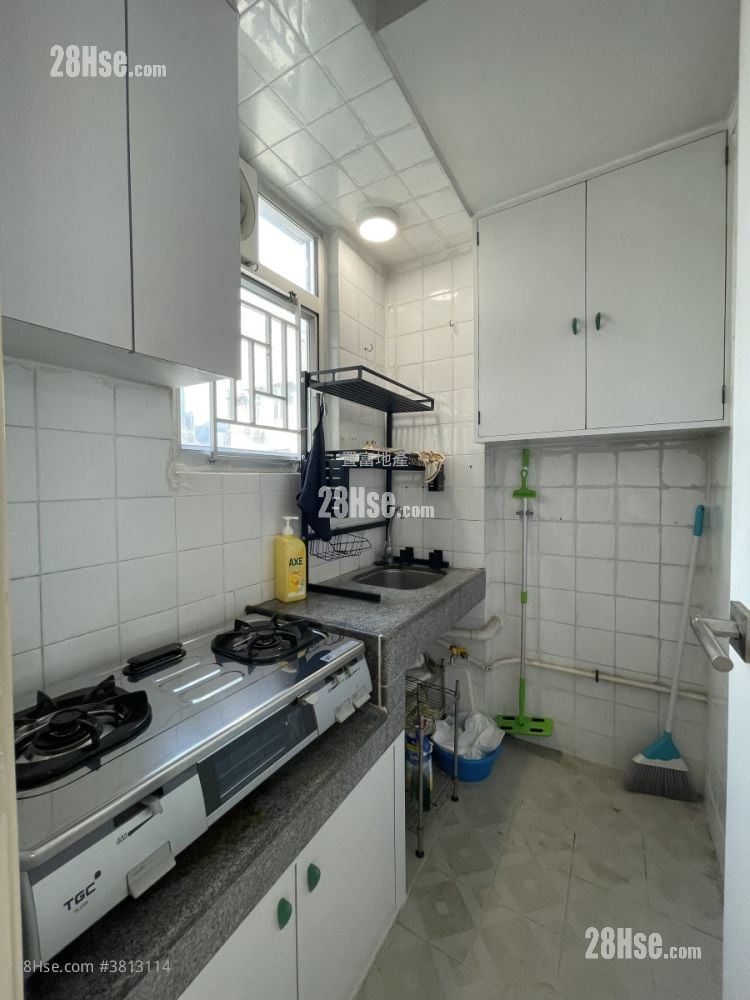 Kwai Fung Building Rental 1 Bedroom 265 ft²