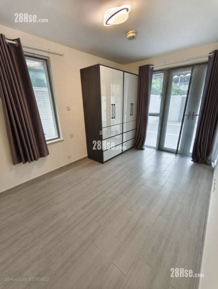 Village Rental 2 Bedrooms , 1 Bathroom 700 ft²