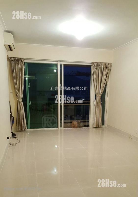 领都 售盘 3 房 , 2 浴室 822 平方尺