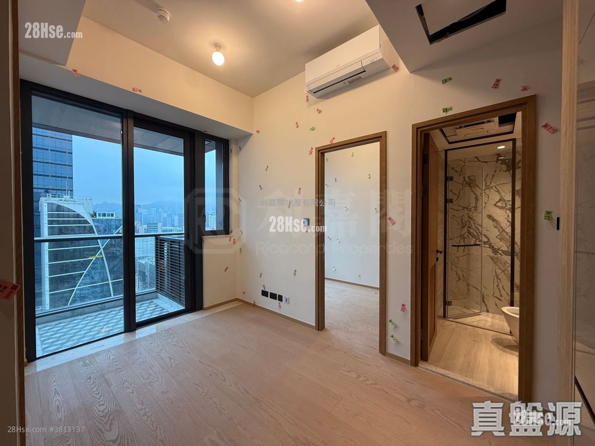 高临 租盘 2 房 , 1 浴室 377 平方尺