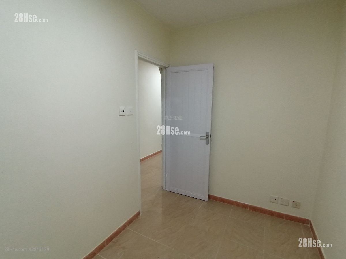 塘面村 售盘 1 房 353 平方尺