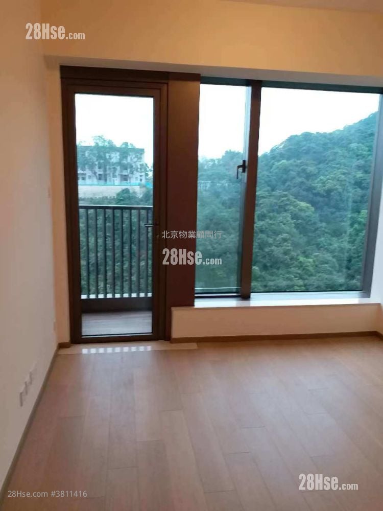 Island Garden Sell 5+ Bedrooms , 4 Bathrooms 1,175 ft²