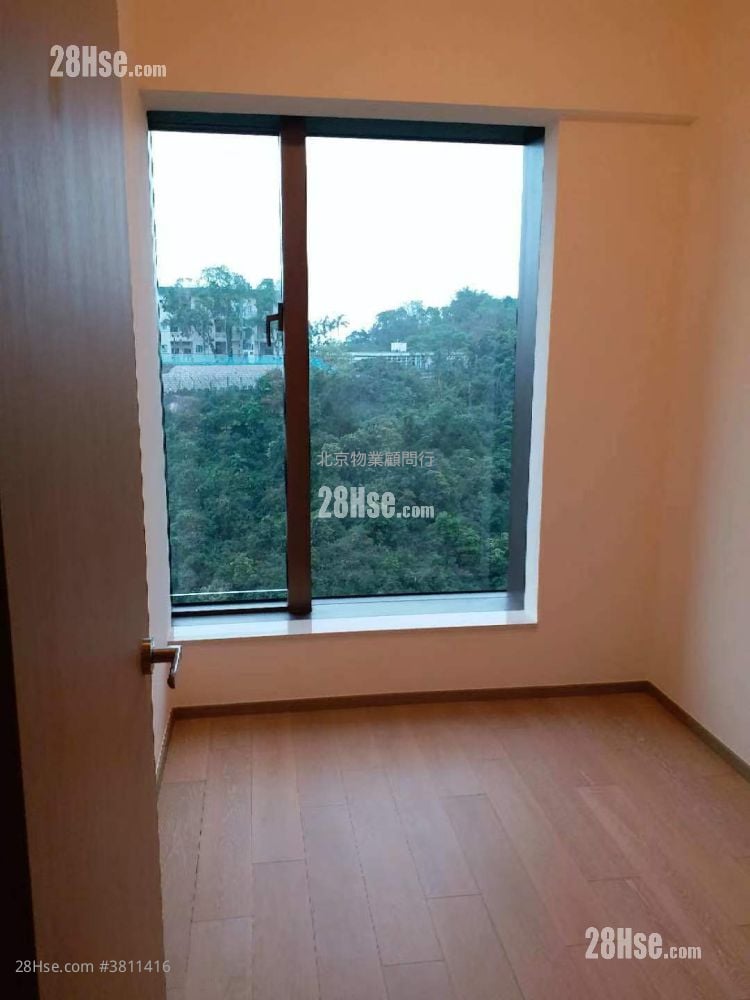 Island Garden Sell 5+ Bedrooms , 4 Bathrooms 1,175 ft²