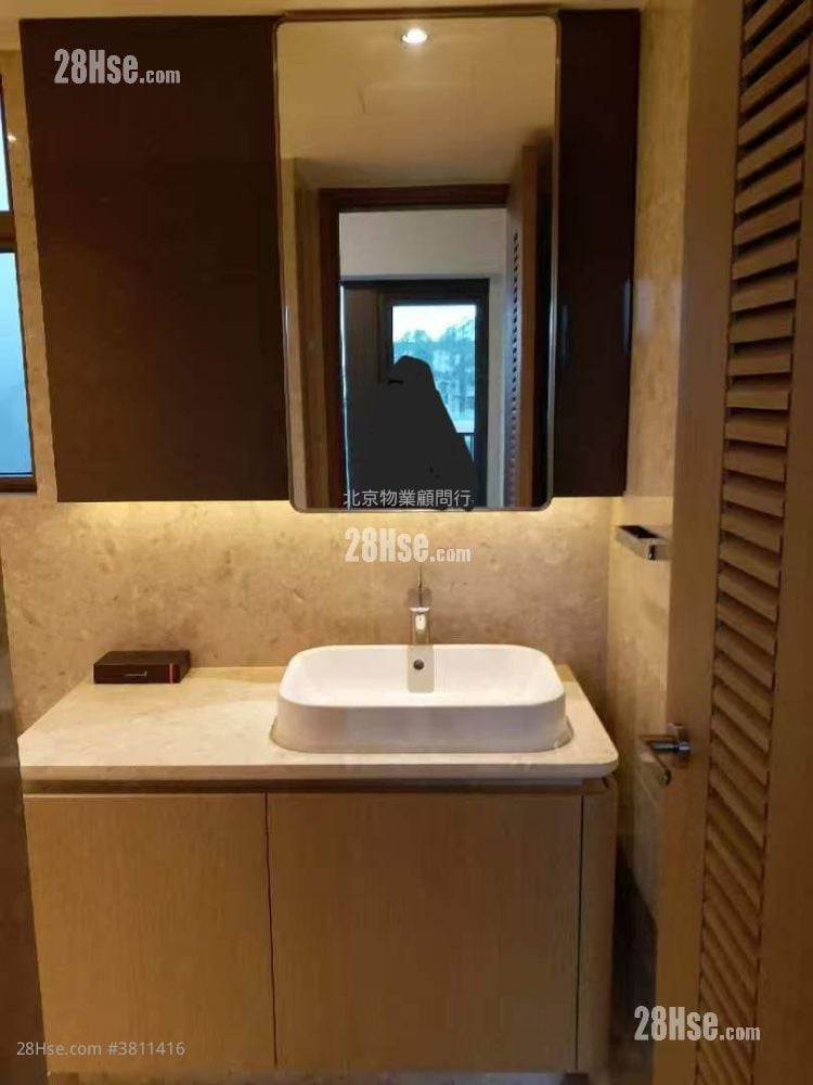 Island Garden Sell 5+ Bedrooms , 4 Bathrooms 1,175 ft²