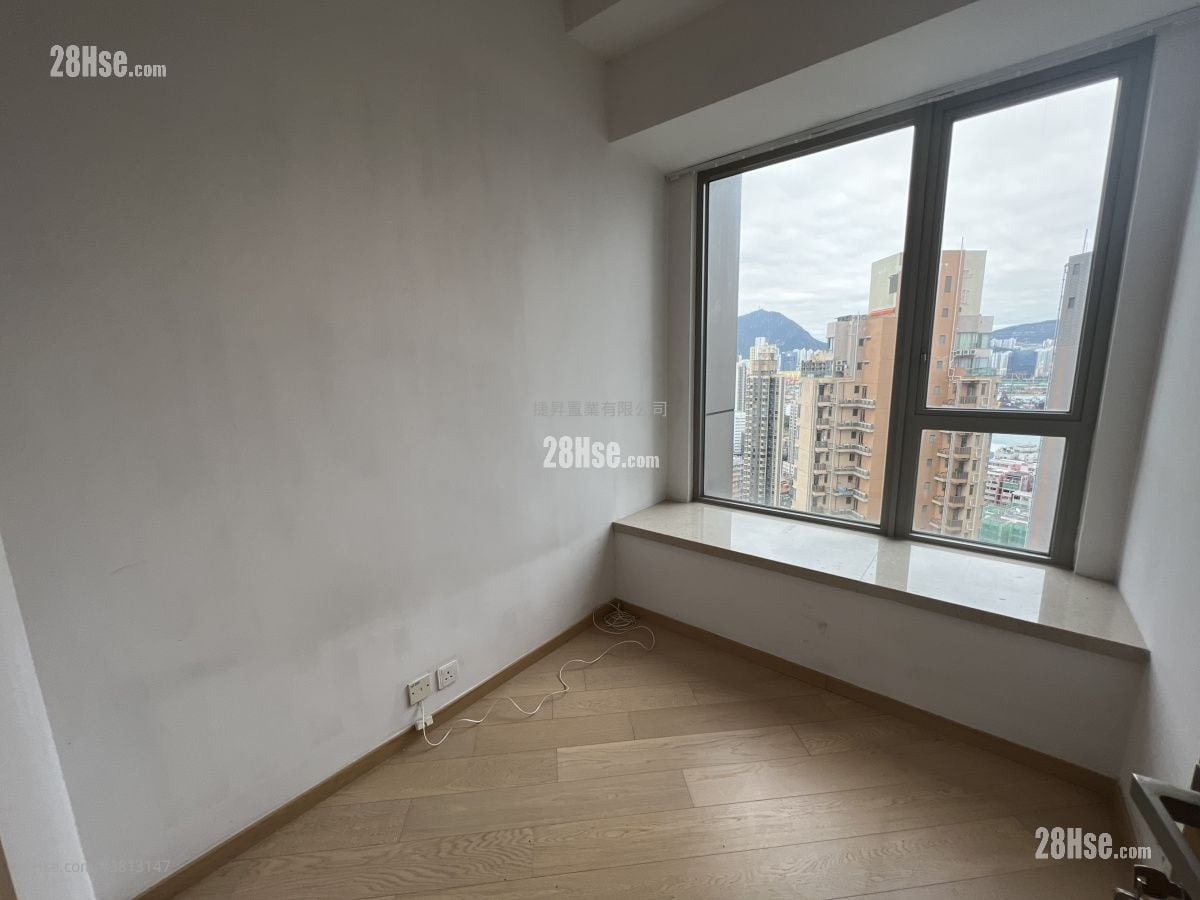 Chatham Gate Sell 2 Bedrooms , 1 Bathroom 609 ft²