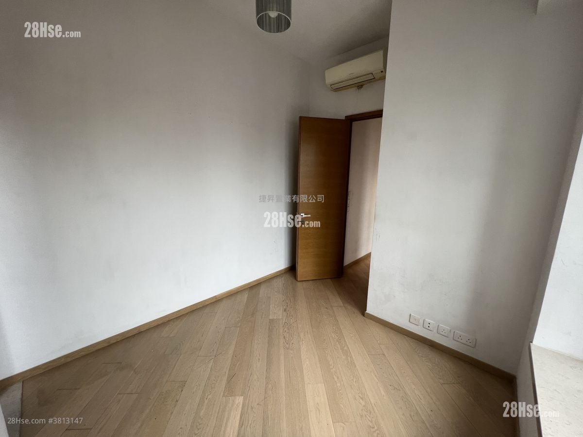 Chatham Gate Sell 2 Bedrooms , 1 Bathroom 609 ft²