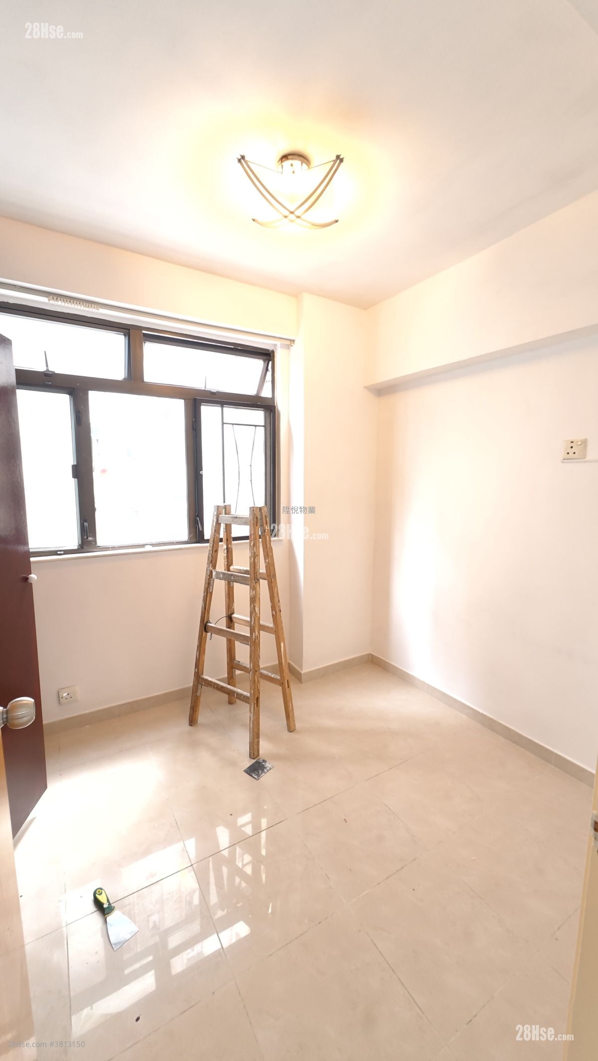 明苑中心 租盤 2 房 362 平方呎