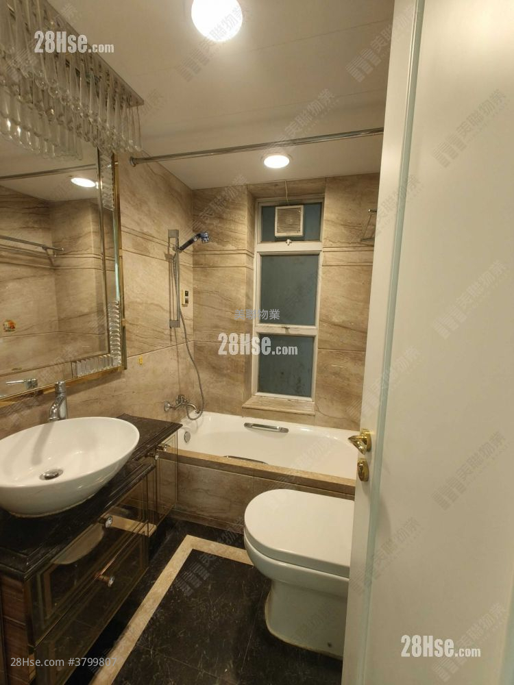 Hemera Sell 3 Bedrooms , 2 Bathrooms 735 ft²