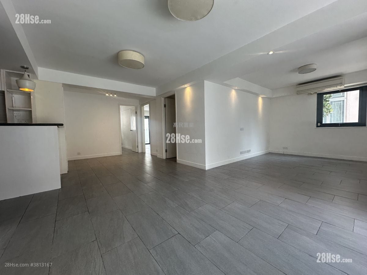 村屋 租盘 3 房 , 1 浴室 1,200 平方尺