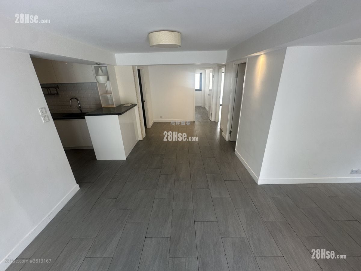 村屋 租盘 3 房 , 1 浴室 1,200 平方尺