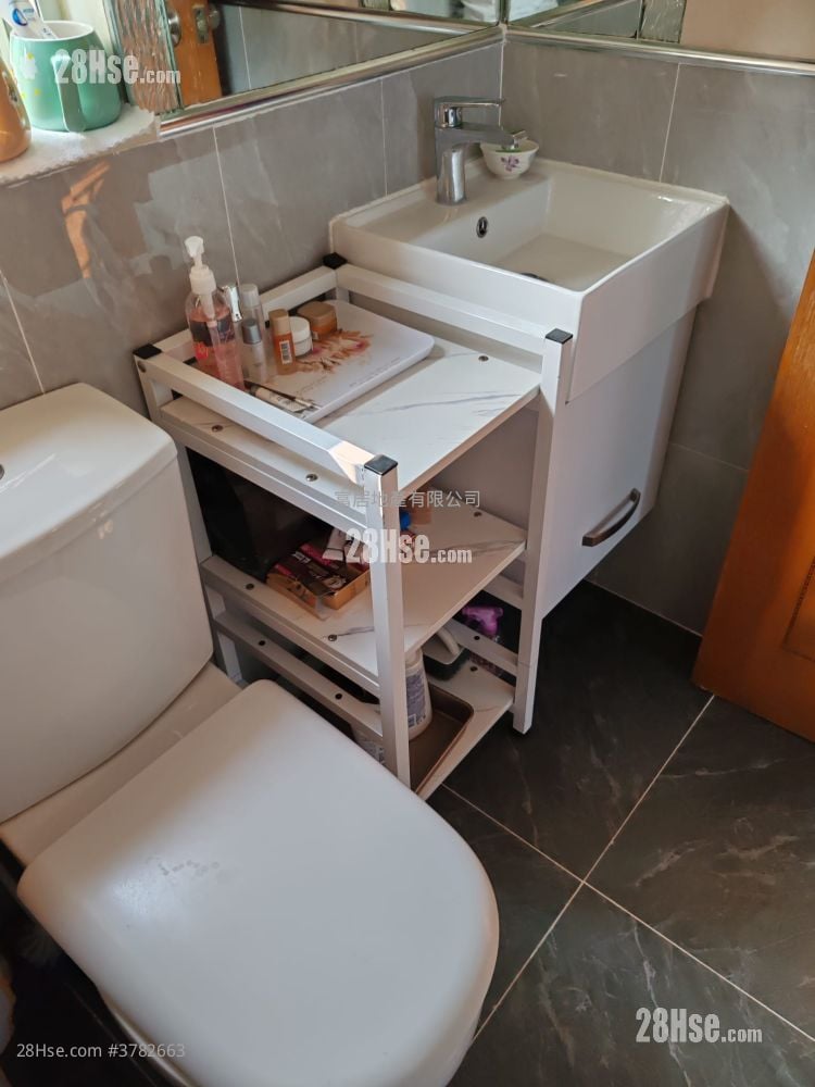 Peaceful Mansion Sell 2 Bedrooms , 1 Bathroom 340 ft²