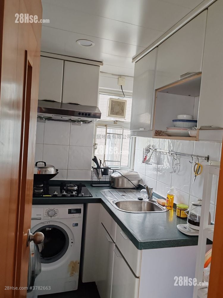 Peaceful Mansion Sell 2 Bedrooms , 1 Bathroom 340 ft²