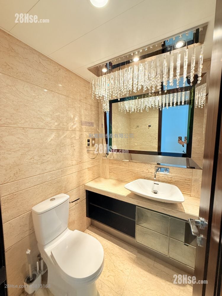 尚御 售盘 4 房 , 2 浴室 1,614 平方尺