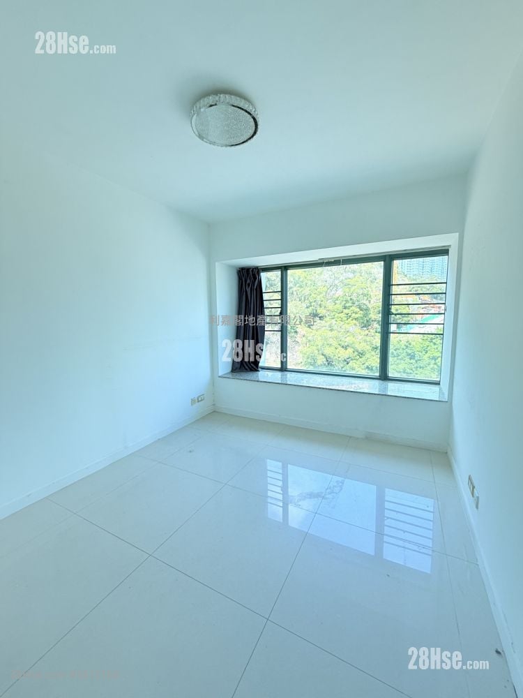 尚御 售盘 4 房 , 2 浴室 1,614 平方尺