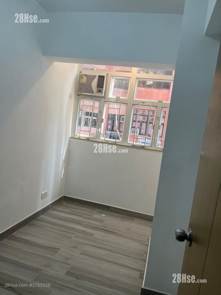 Tak Lee Building Rental 2 Bedrooms , 1 Bathroom 337 ft²