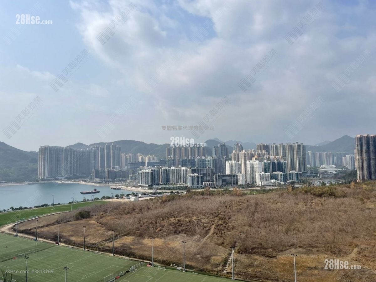 Hemera Rental 4 Bedrooms , 3 Bathrooms 943 ft²