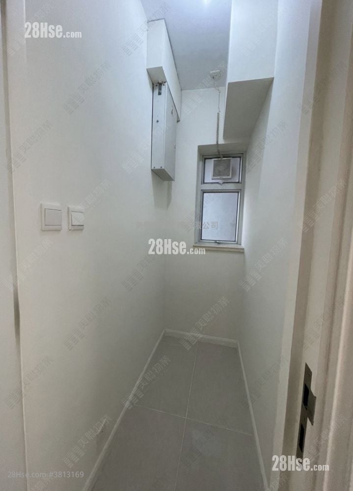 Hemera Rental 4 Bedrooms , 3 Bathrooms 943 ft²