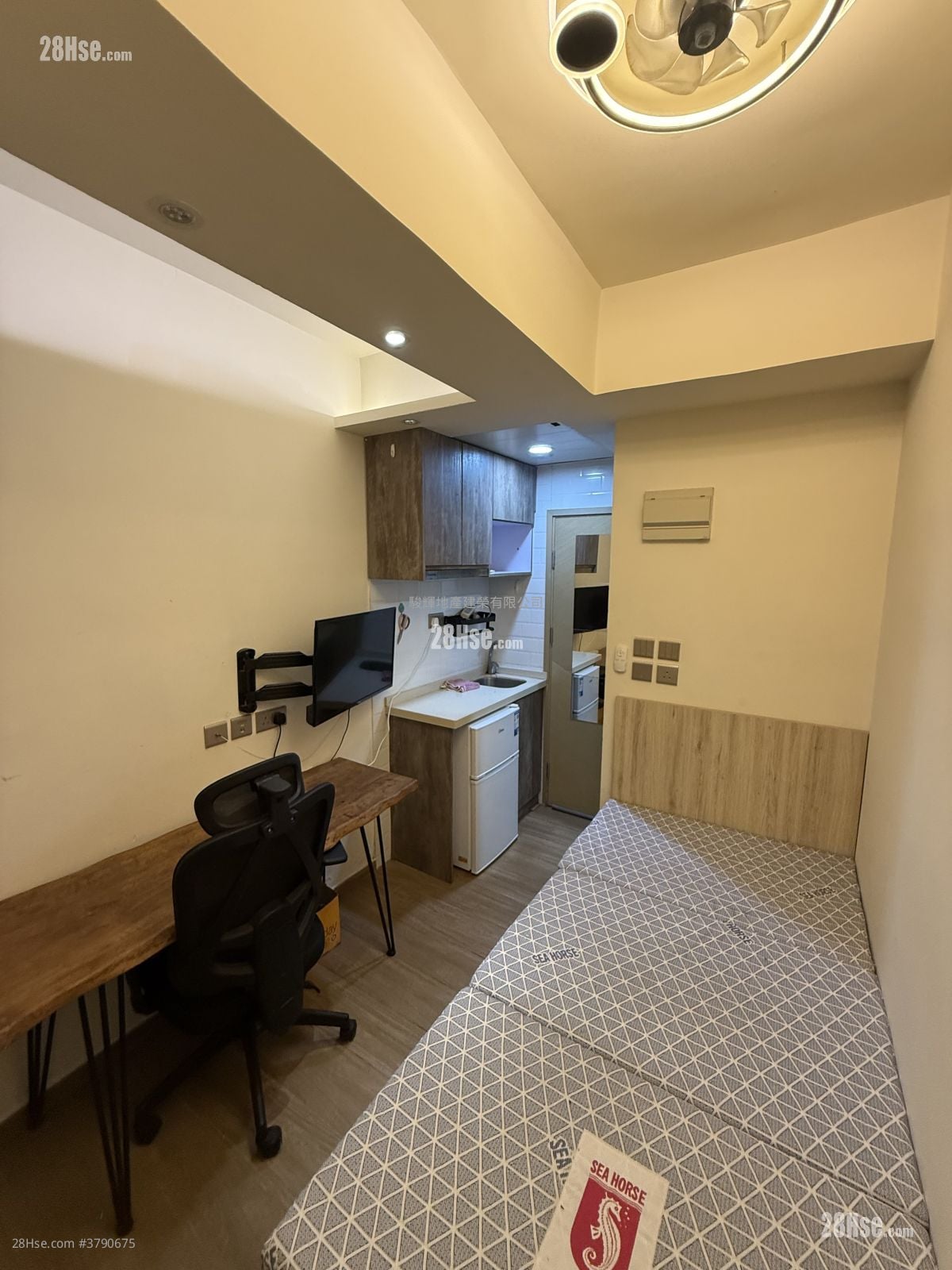 旺角大楼 租盘 开放式间隔 , 1 浴室 150 平方尺