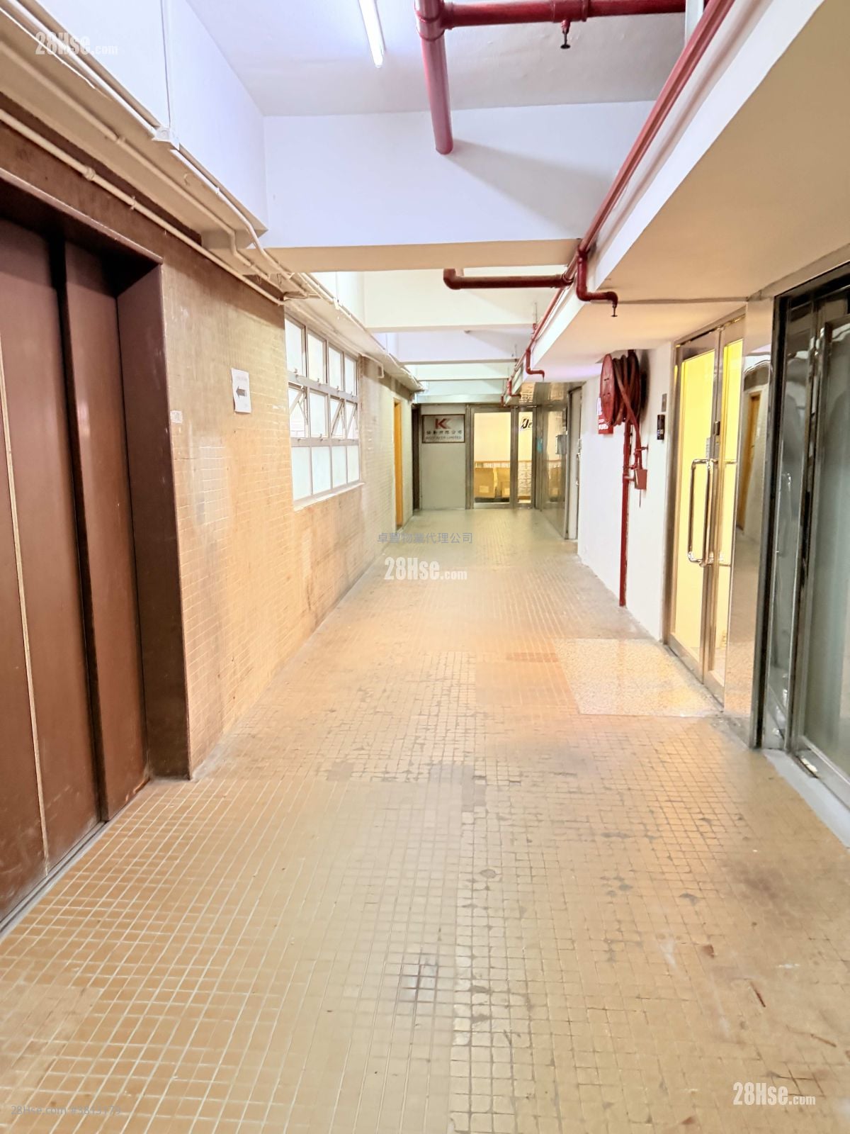 荣吉工业大厦 租盘 1 房 880 平方尺