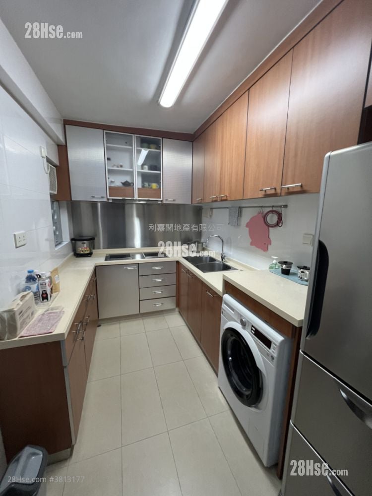 Rhine Terrace Sell 3 Bedrooms 1,206 ft²