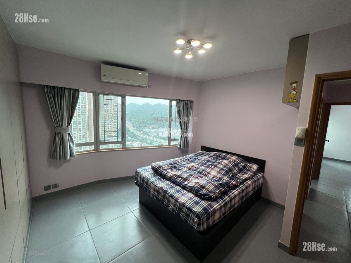 Rhine Terrace Sell 3 Bedrooms 1,206 ft²