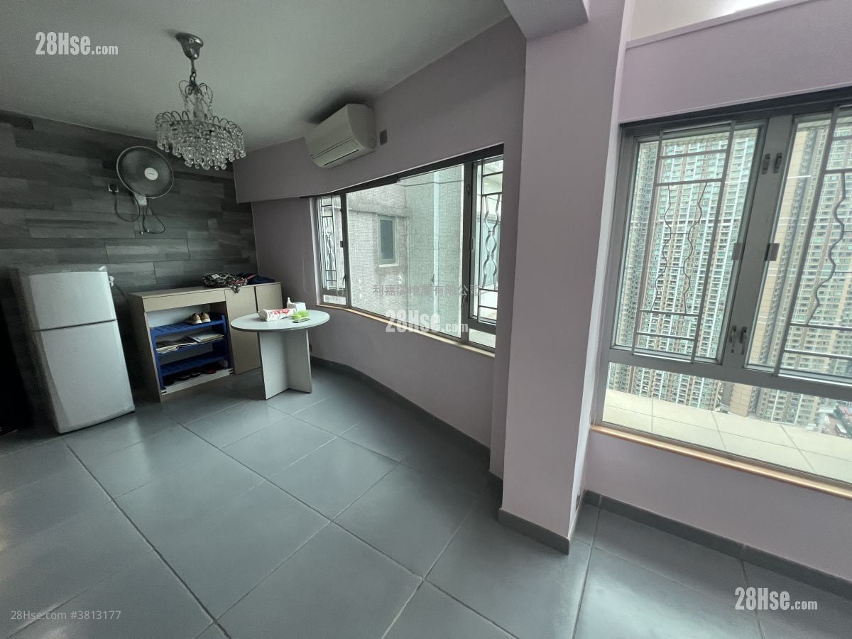 Rhine Terrace Sell 3 Bedrooms 1,206 ft²