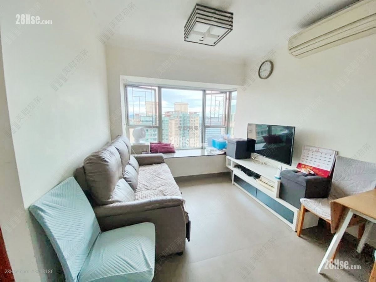 Park Central Sell 2 Bedrooms , 1 Bathroom 465 ft²