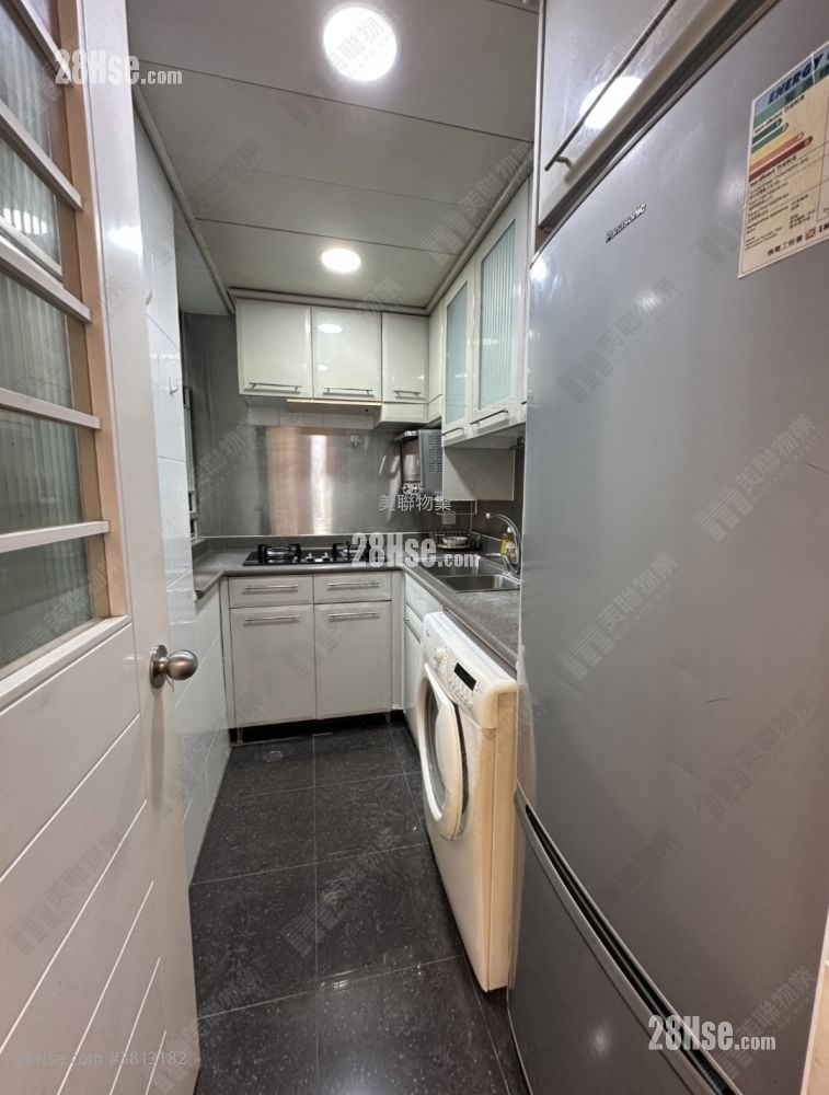 Summit Terrace Sell 2 Bedrooms , 1 Bathroom 450 ft²