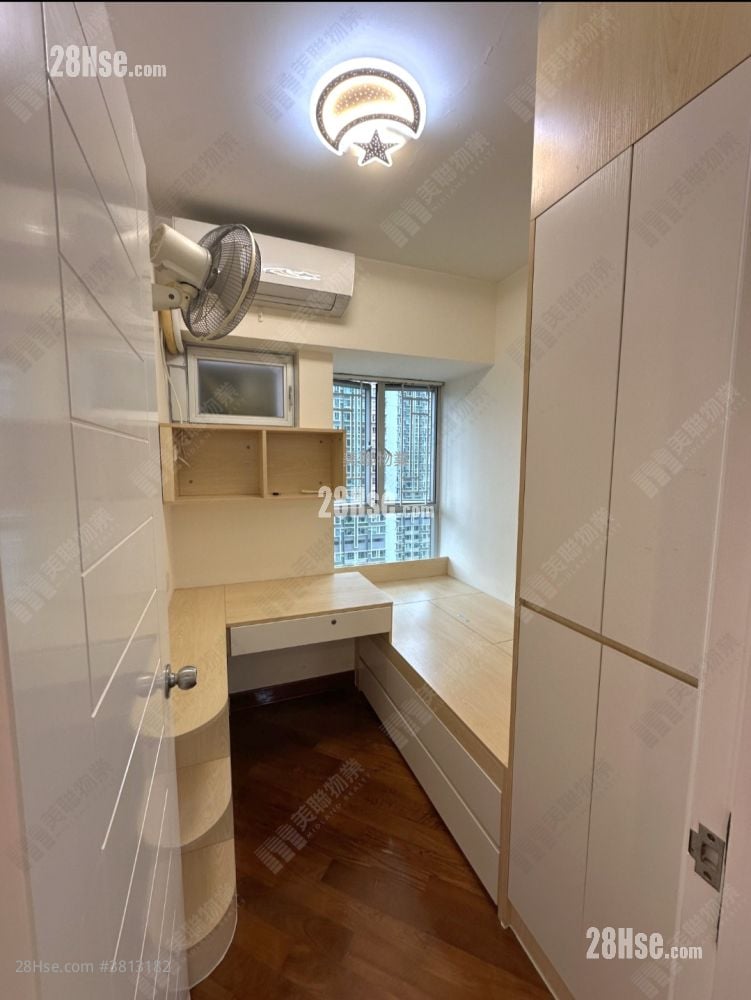 Summit Terrace Sell 2 Bedrooms , 1 Bathroom 450 ft²