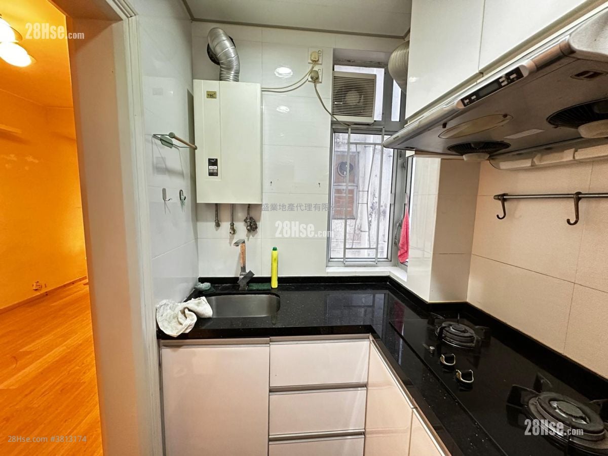 Allway Garden Rental 2 Bedrooms , 1 Bathroom 468 ft²