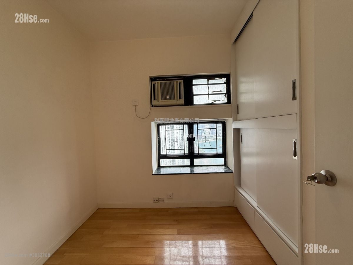 Bayview Garden Sell 3 Bedrooms , 2 Bathrooms 708 ft²