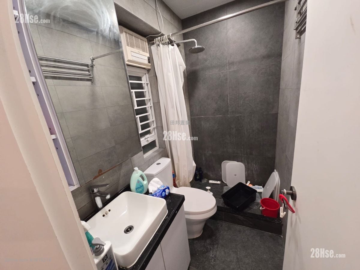 Tsuen King Garden Sell 2 Bedrooms 434 ft²