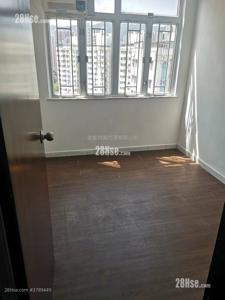 德泰大厦 租盘 1 房 , 1 浴室 180 平方尺