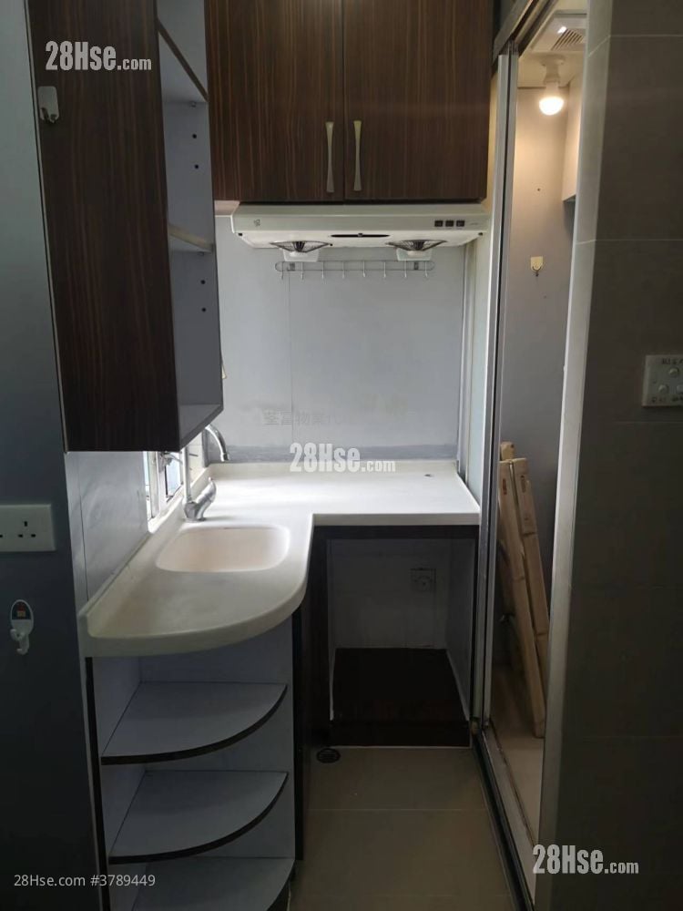 德泰大厦 租盘 1 房 , 1 浴室 180 平方尺