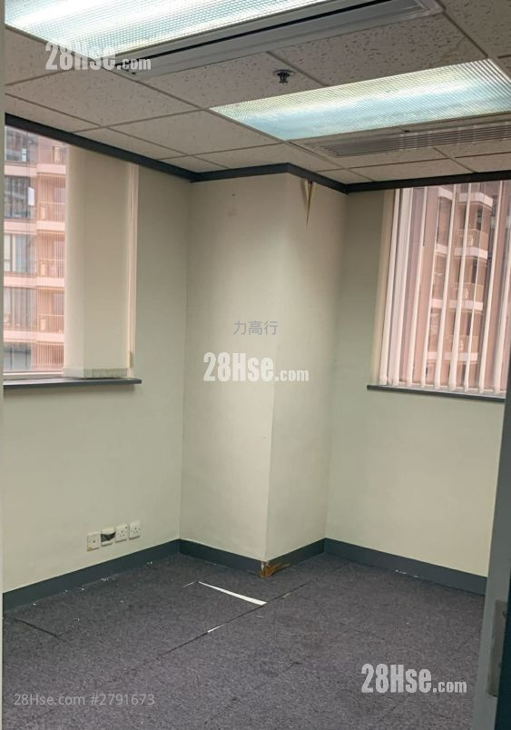 Seabright Plaza Rental 5+ Bedrooms