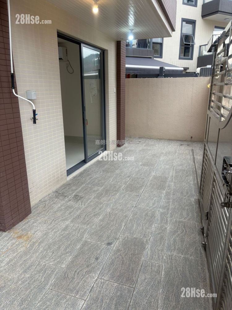 村屋 售盘 3 房 , 1 浴室 640 平方尺