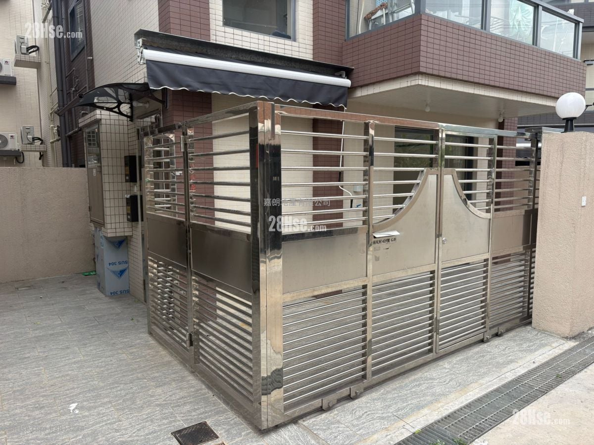 村屋 售盘 3 房 , 1 浴室 640 平方尺