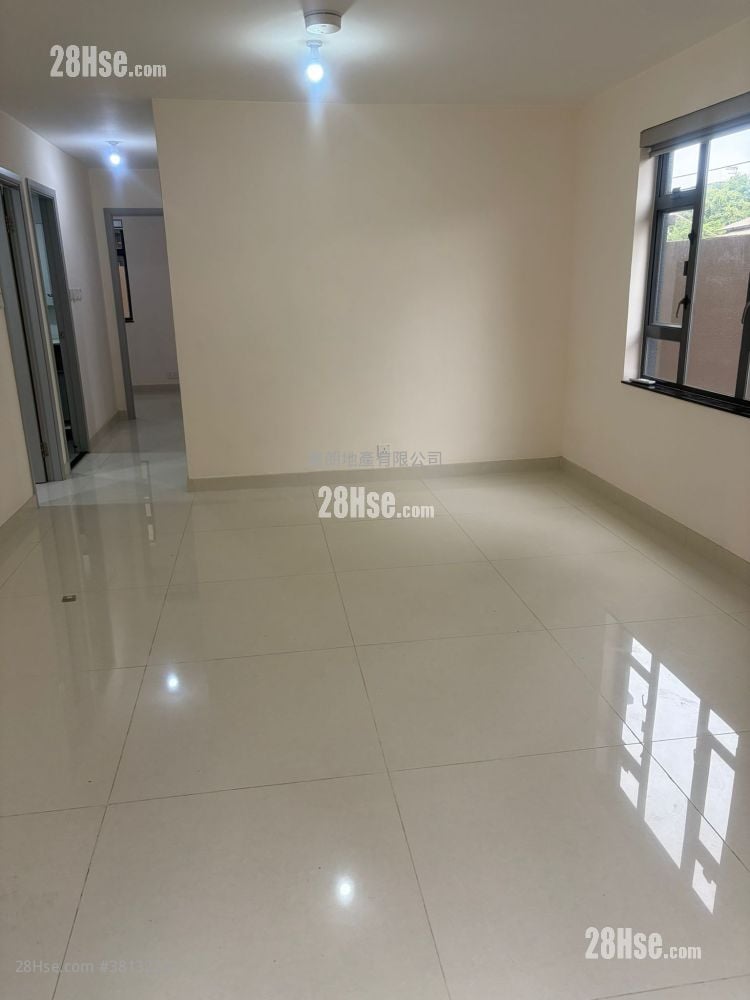 村屋 售盘 3 房 , 1 浴室 640 平方尺