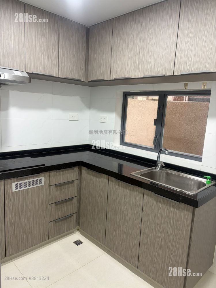 村屋 售盘 3 房 , 1 浴室 640 平方尺