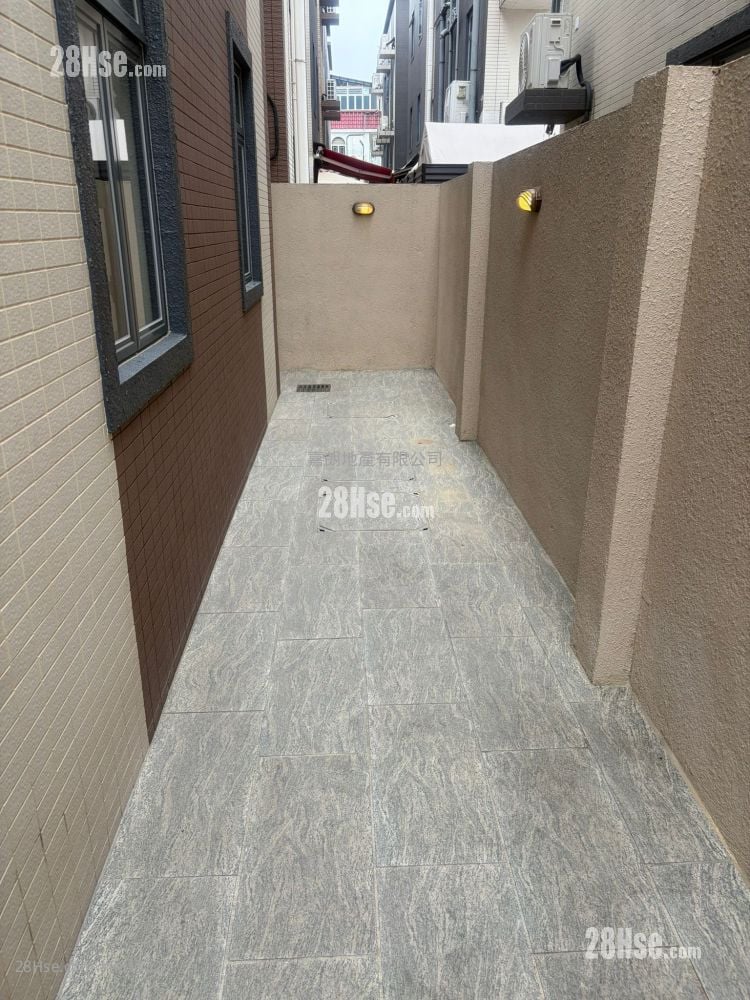 村屋 售盘 3 房 , 1 浴室 640 平方尺