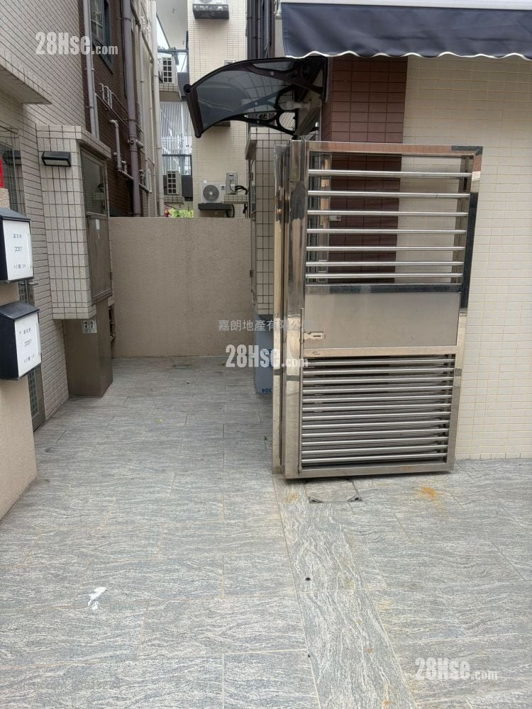 村屋 售盘 3 房 , 1 浴室 640 平方尺