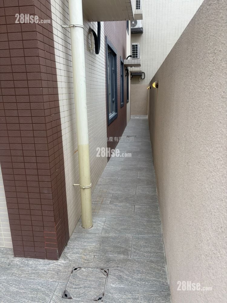 村屋 售盘 3 房 , 1 浴室 640 平方尺