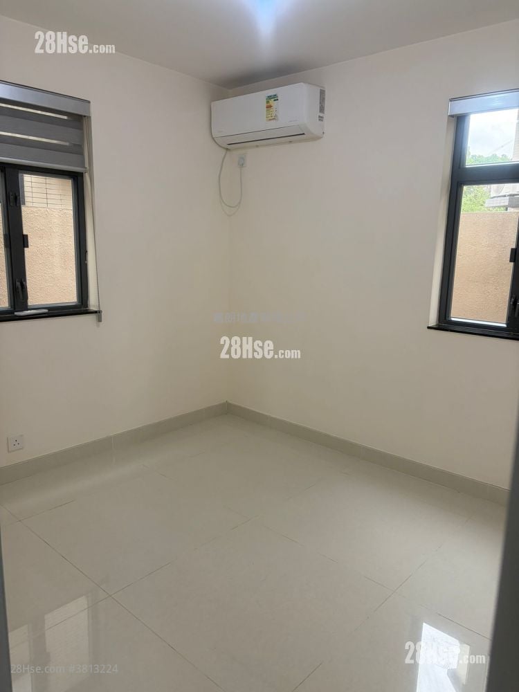 村屋 售盘 3 房 , 1 浴室 640 平方尺